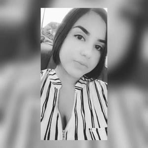 Meet your Posher, Cinthia